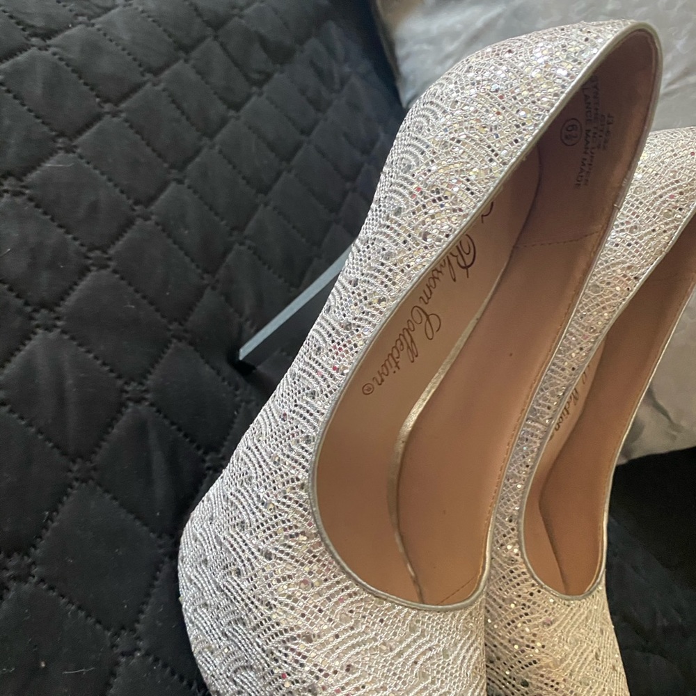New high heels !! - Picture 2 of 3
